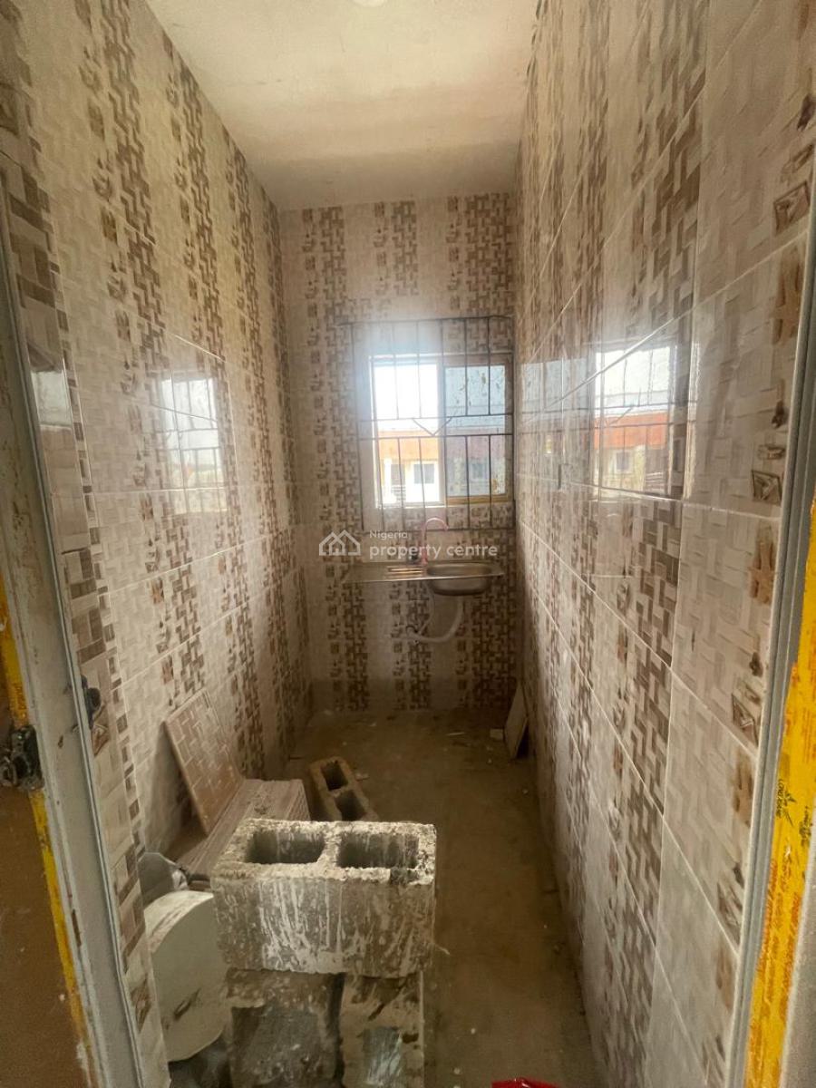 Newly Built Miniflat Upstairs, Olowora, Magodo, Lagos, Mini Flat (room and Parlour) for Rent