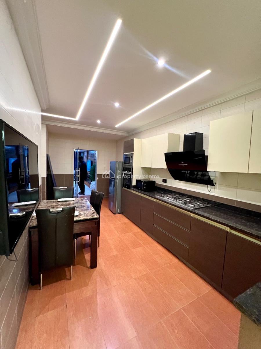 Fully Serviced with Pool, Victoria Island (vi), Lagos, Flat / Apartment for Rent