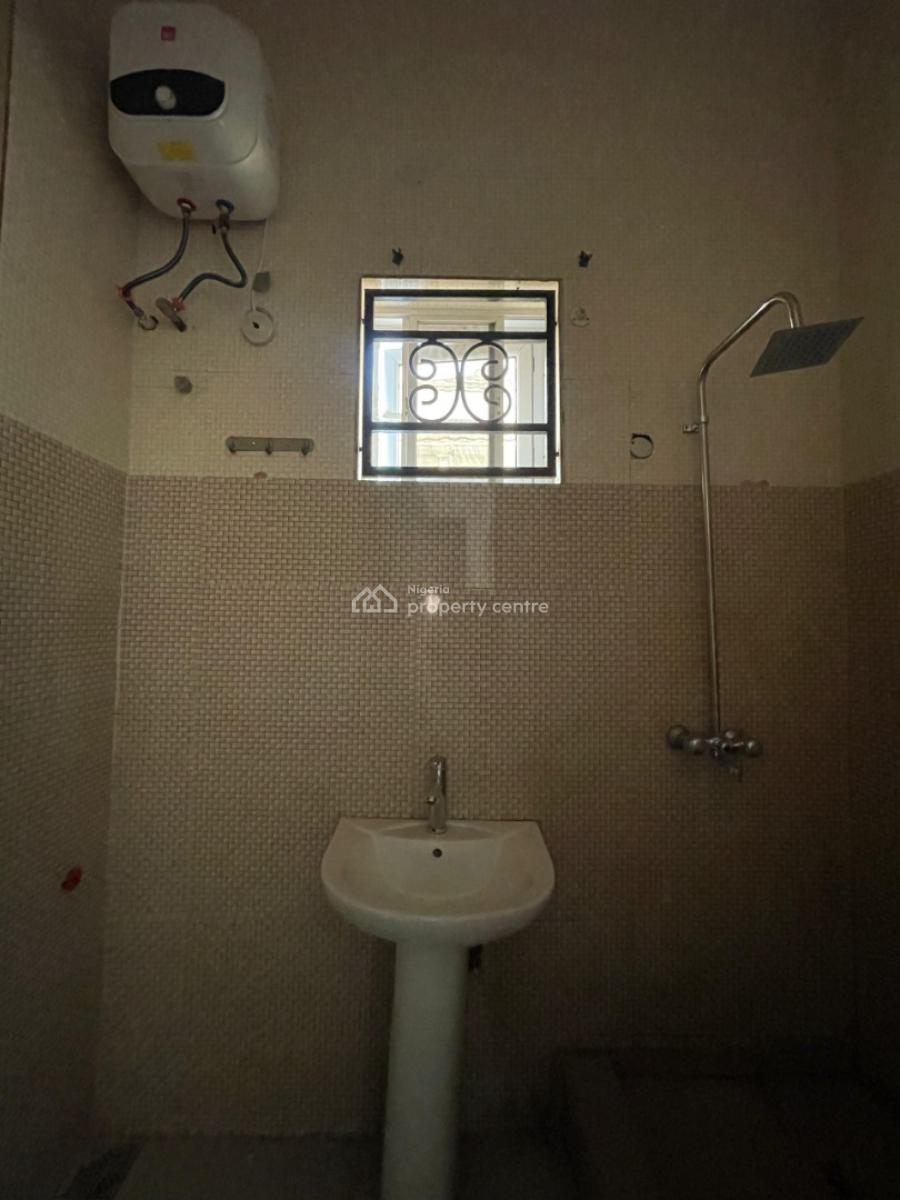 Spacious 3-bedroom Apartment with Private Bq in a Secure Estate, Agungi, Lekki, Lagos, Flat / Apartment for Rent