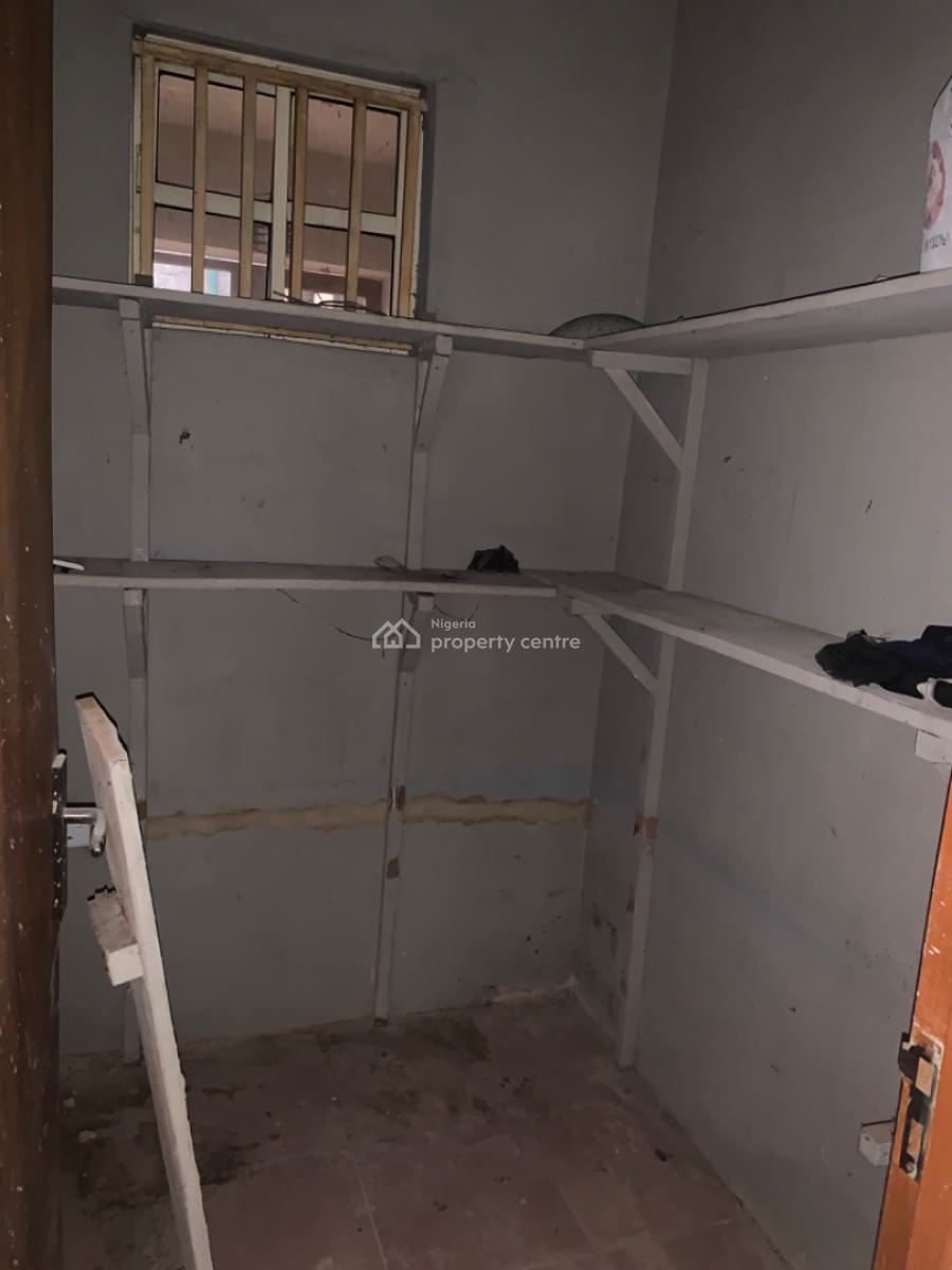 Luxury 2 Bedroom Flat, Gra Phase 1, Magodo, Lagos, Flat / Apartment for Rent