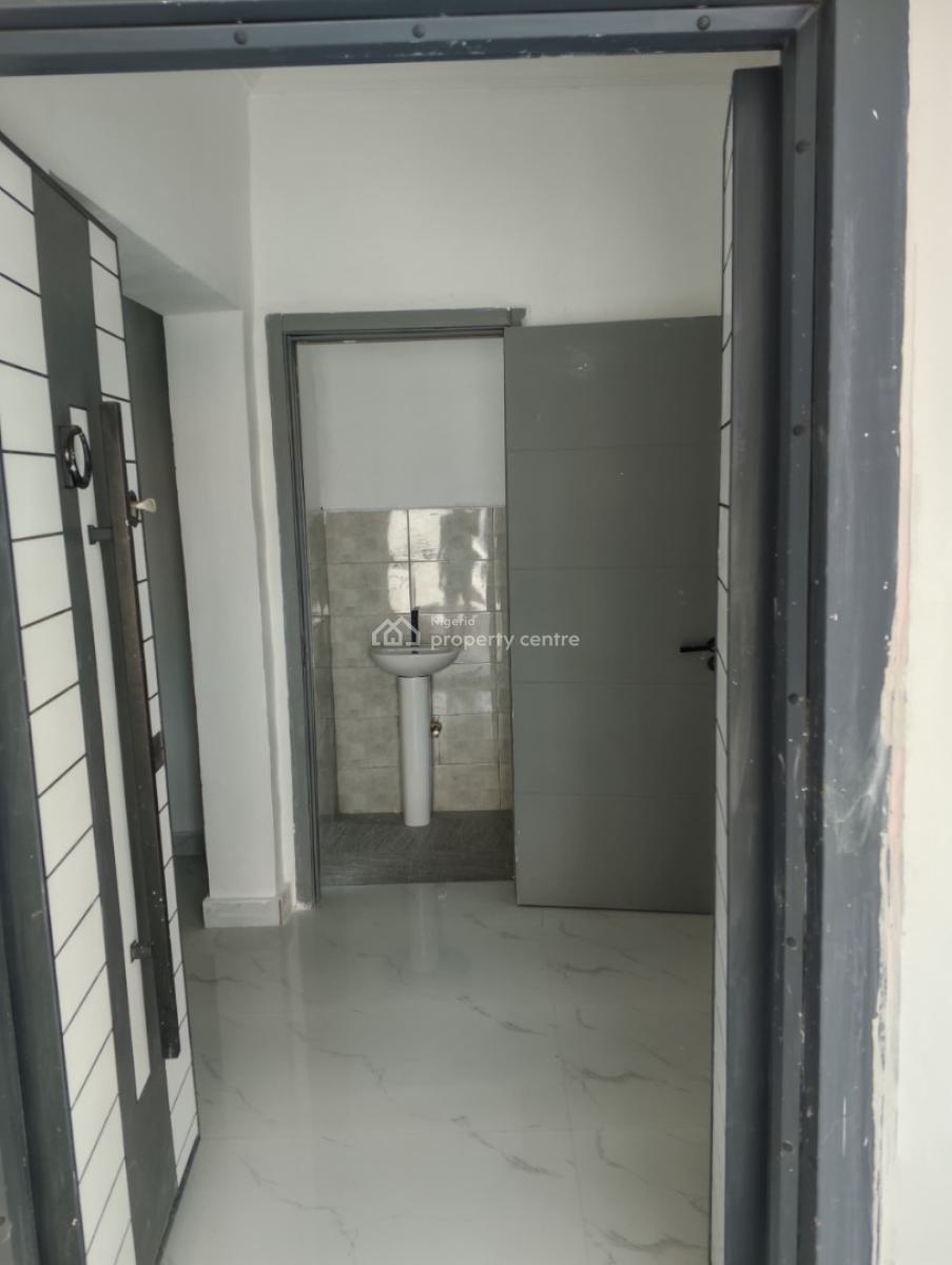 4 Bedroom Semi-detached Duplex -gated Estate  Lekki Penninsula Ii, George Bassey Close, Lekki Penninsula Ii, Agungi, Lekki, Lagos, Semi-detached Duplex for Sale