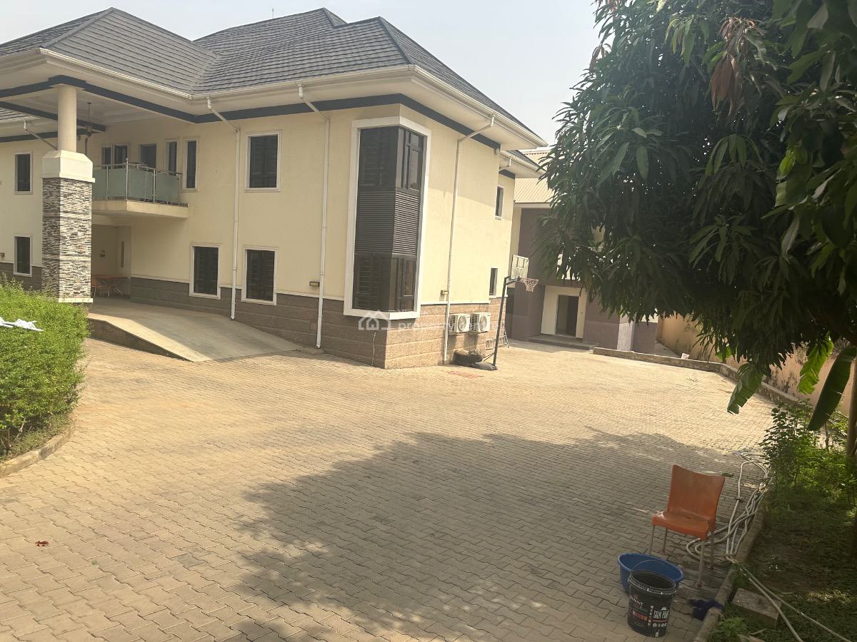 Serviced Luxury 4 Bedroom Semi-detached Duplex, Maitama District, Abuja, Semi-detached Duplex for Rent