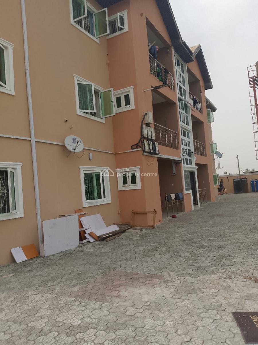 Very Spacious and Newly Out 3bedroom, Ilaje Off Mobile Road, Ajah, Lagos, Flat / Apartment for Rent