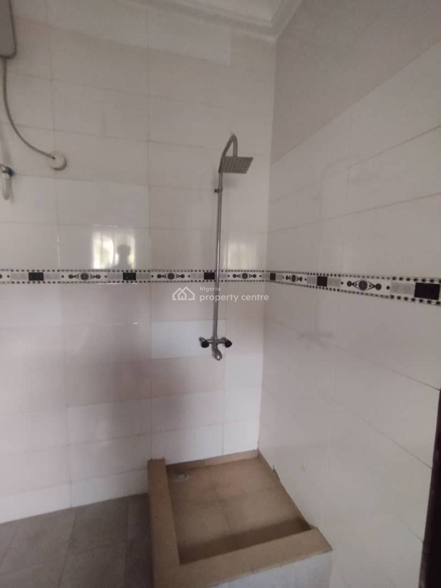 Beautifully Renovated 4 Bedroom Terrace Duplex with Bq, Osapa London, Lekki, Lagos, Terraced Duplex for Rent