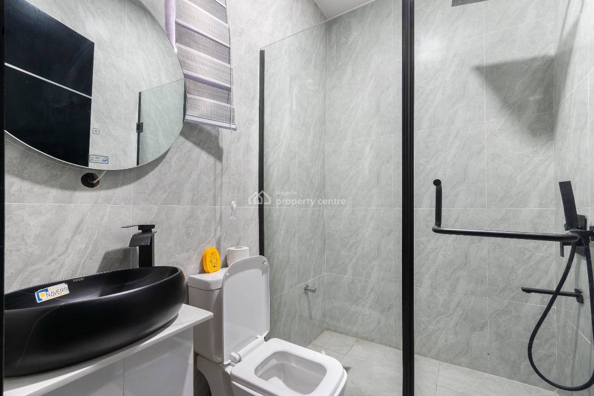 Very Big & Spacious 2bedrom with Bathtub & Gym Now Available From Toda, Lekki Phase 1, Lekki, Lagos, Flat / Apartment Short Let