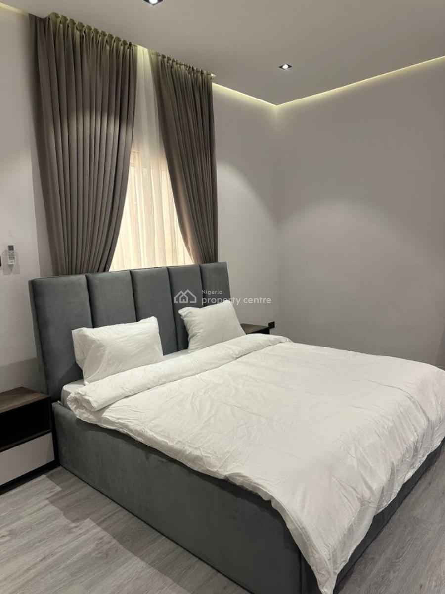 3(three) Bedroom Smart Home with Gym,alexa,ps5 and Games Available, Lekki Phase 1, Lekki, Lagos, Flat / Apartment Short Let