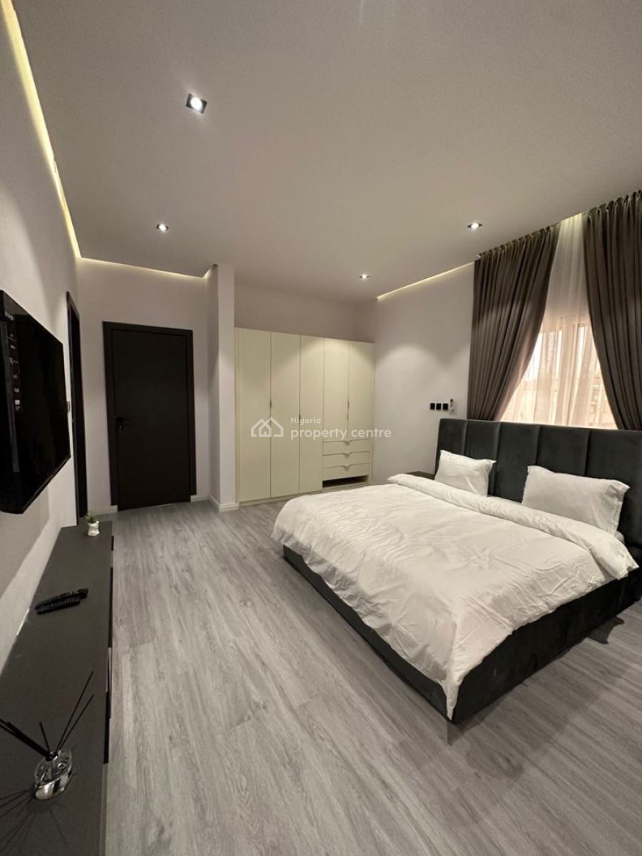 3(three) Bedroom Smart Home with Gym,alexa,ps5 and Games Available, Lekki Phase 1, Lekki, Lagos, Flat / Apartment Short Let
