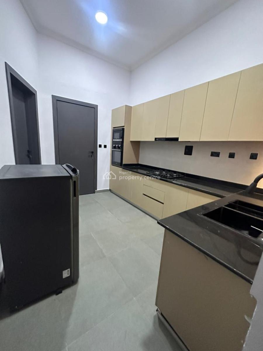 3(three) Bedroom Smart Home with Gym,alexa,ps5 and Games Available, Lekki Phase 1, Lekki, Lagos, Flat / Apartment Short Let