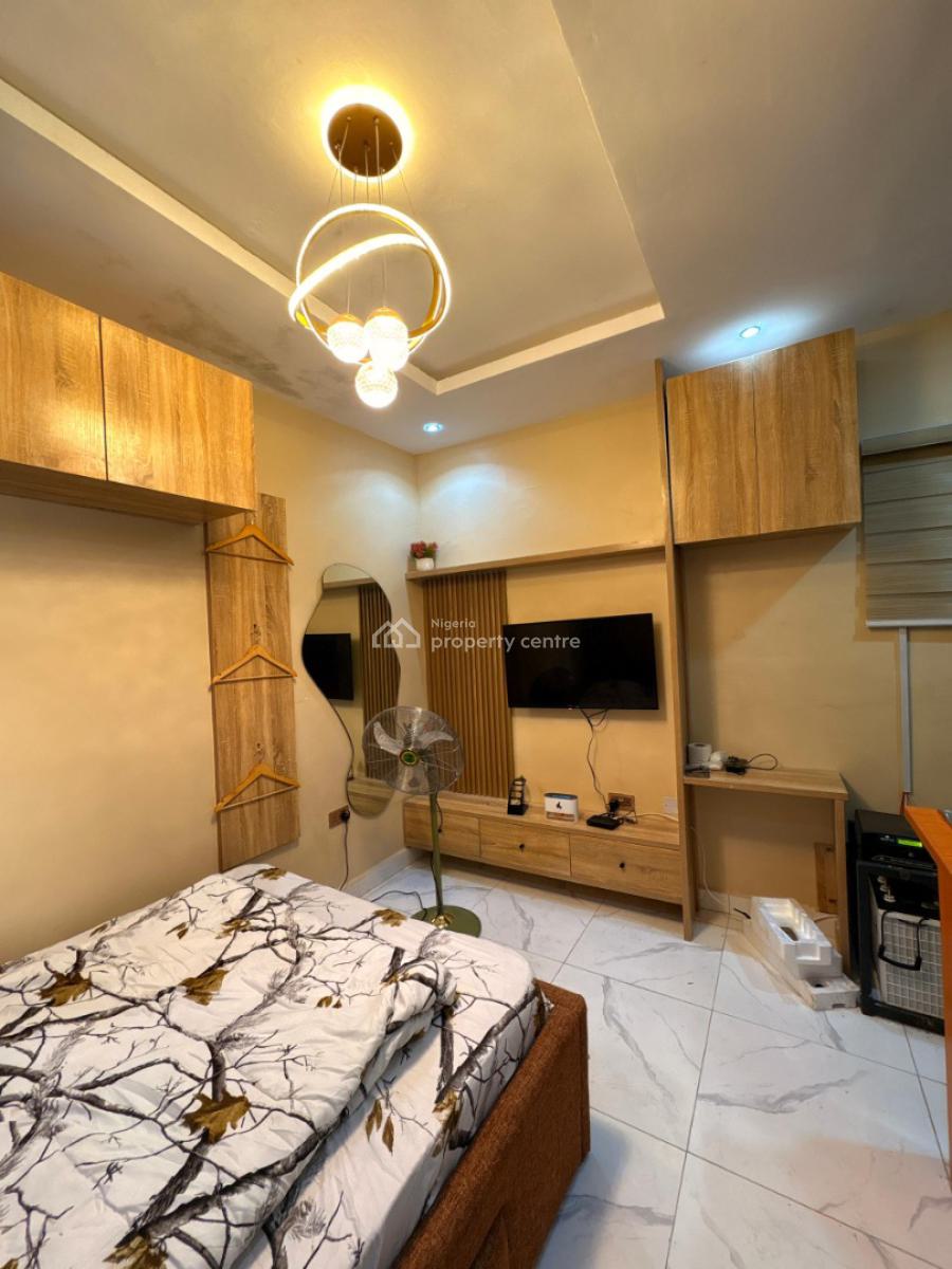 a Lovely and Serviced Studio Apartment, Off Randle Avenue, Surulere, Lagos, Self Contain (single Rooms) Short Let