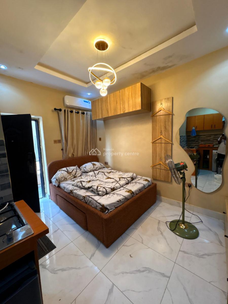 a Lovely and Serviced Studio Apartment, Off Randle Avenue, Surulere, Lagos, Self Contain (single Rooms) Short Let