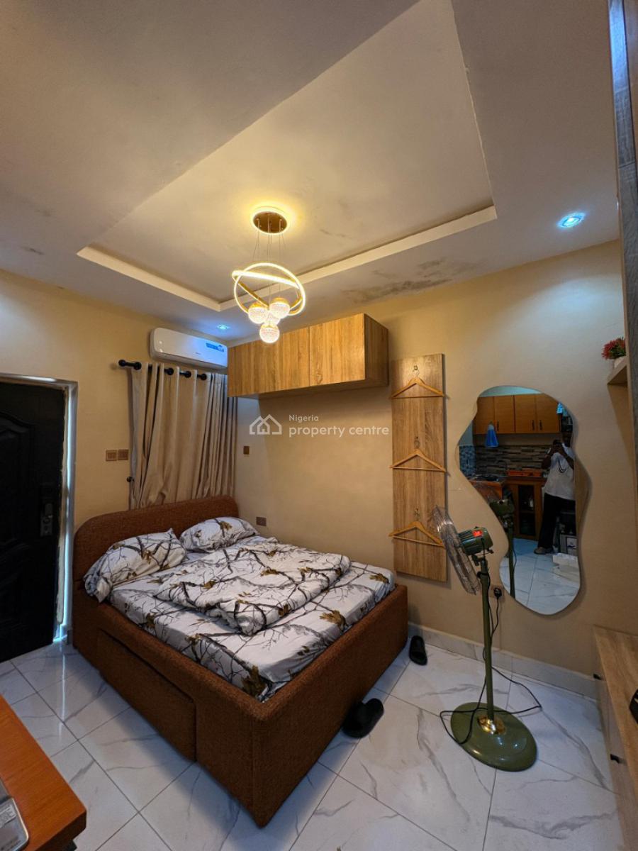 a Lovely and Serviced Studio Apartment, Off Randle Avenue, Surulere, Lagos, Self Contain (single Rooms) Short Let