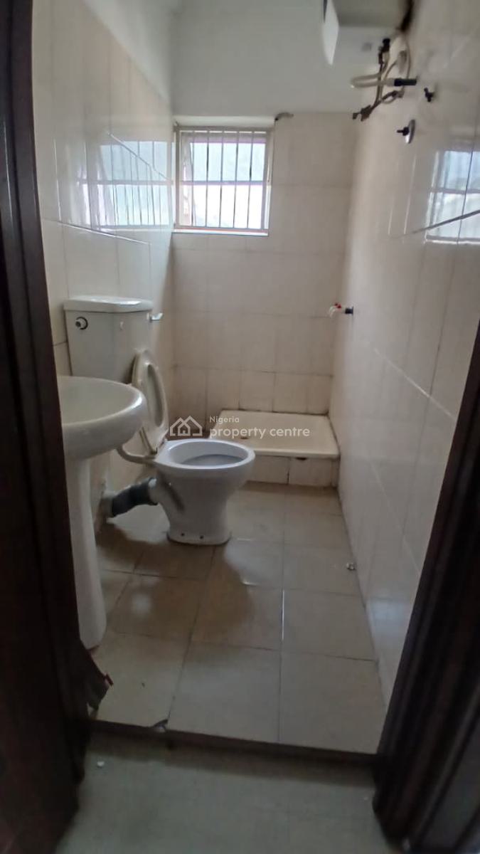 Commercial 2bedroom Apartment at Lekki Phase 1, Lekki Phase 1, Lekki Phase 1, Lekki, Lagos, Commercial Property for Rent