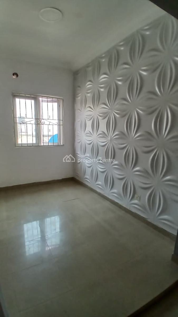 Commercial 2bedroom Apartment at Lekki Phase 1, Lekki Phase 1, Lekki Phase 1, Lekki, Lagos, Commercial Property for Rent