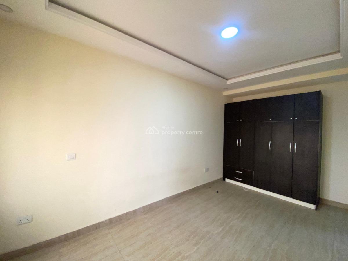 2 Bedroom Apartment, in a Lovely and Secured Estate, Life Camp, Abuja, Flat / Apartment for Rent