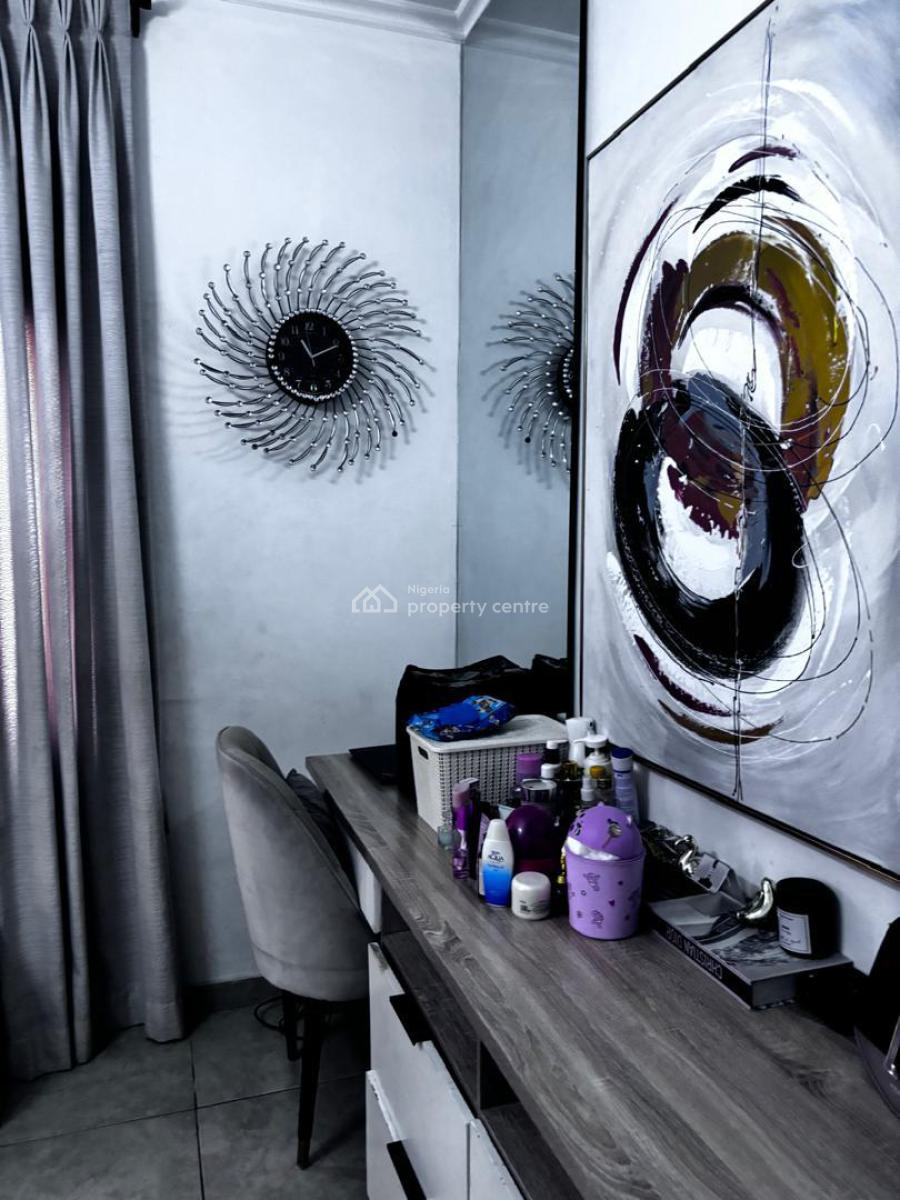 Distressed Offer Luxury 3 Bedroom Apartment All Rooms En-suite, Gra Phase 2, Magodo, Lagos, Flat / Apartment for Sale