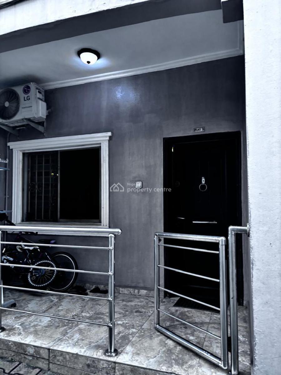 Distressed Offer Luxury 3 Bedroom Apartment All Rooms En-suite, Gra Phase 2, Magodo, Lagos, Flat / Apartment for Sale