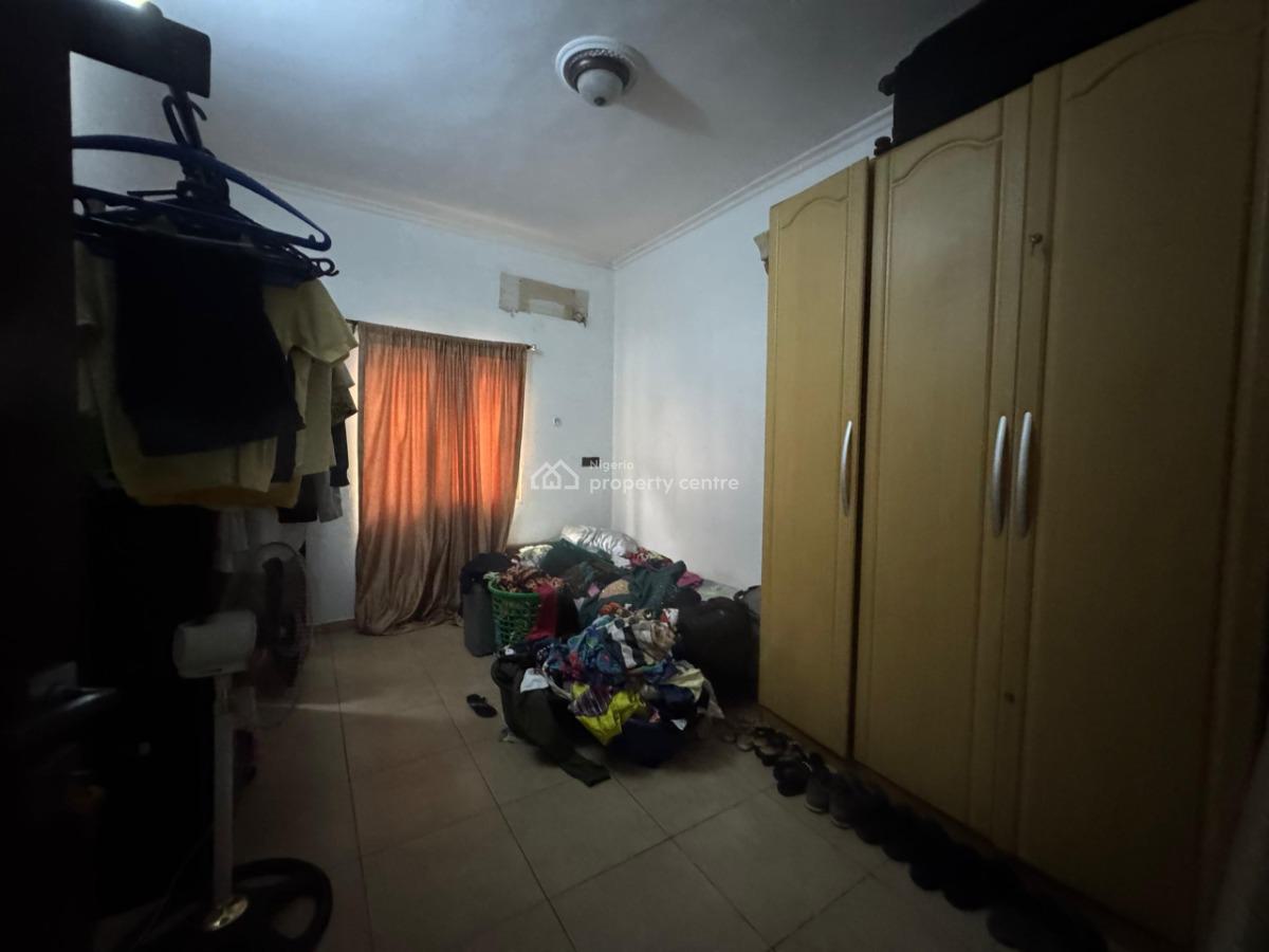 Distressed Offer Luxury 3 Bedroom Apartment All Rooms En-suite, Gra Phase 2, Magodo, Lagos, Flat / Apartment for Sale