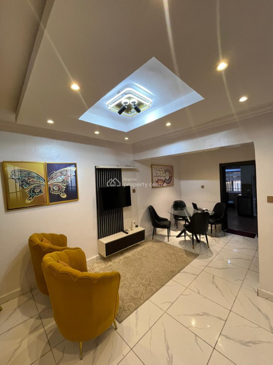 Classic and Very Neat 3br with Pool & Gym, Off Isaac John Street, Ikeja Gra, Ikeja, Lagos, Flat / Apartment Short Let