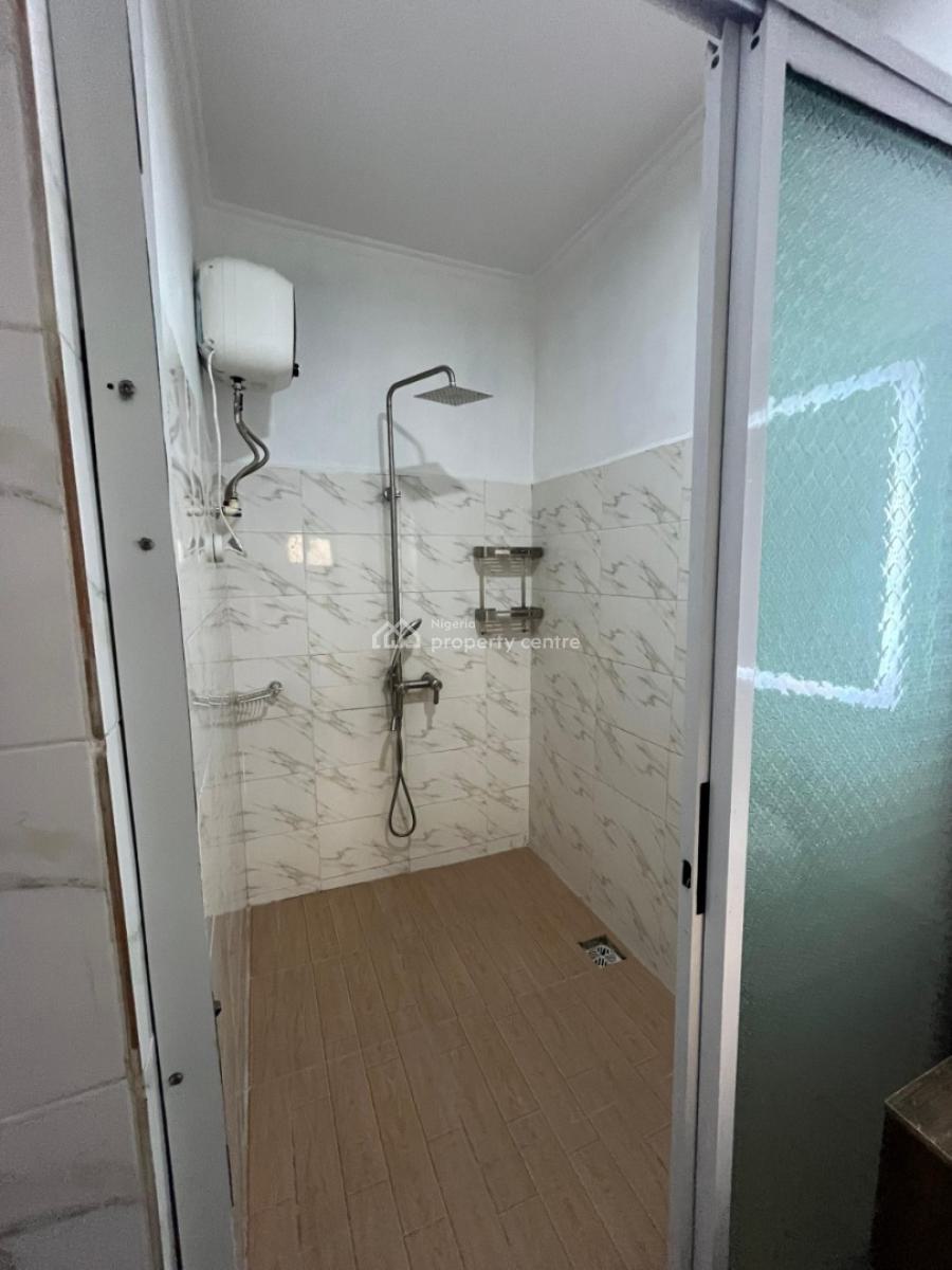 Classic and Very Neat 3br with Pool & Gym, Off Isaac John Street, Ikeja Gra, Ikeja, Lagos, Flat / Apartment Short Let