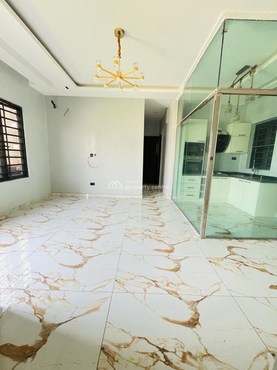 Exquisite 2 Bedroom Apartment, Freedom Way, Lekki Phase 1, Lekki, Lagos, Flat / Apartment for Rent