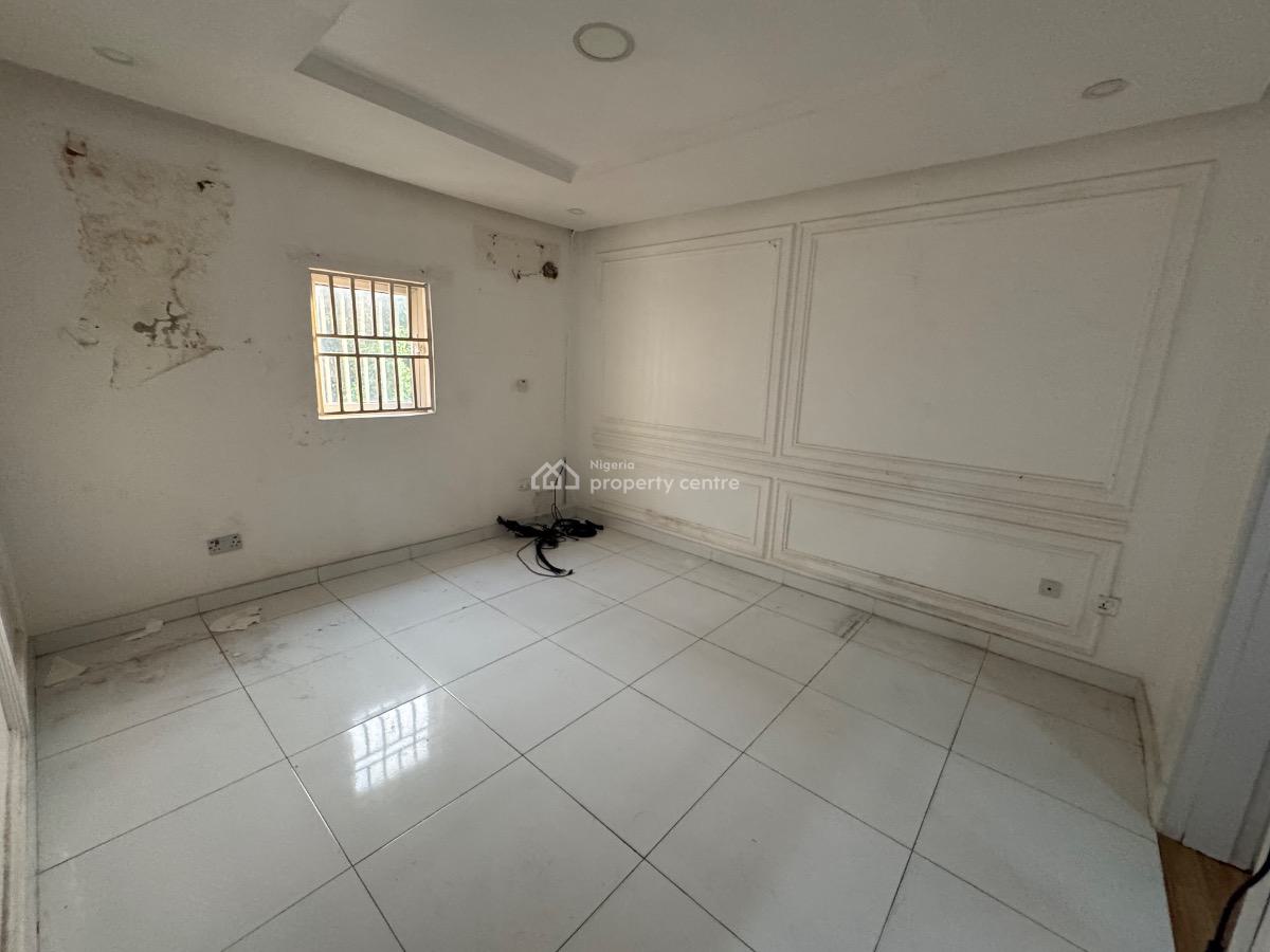 150sqm Shop Space Facing a Busy Road on The Ground Floor in Lekki., Off Admiralty Way Lekki, Lekki Phase 1, Lekki, Lagos, Shop for Rent