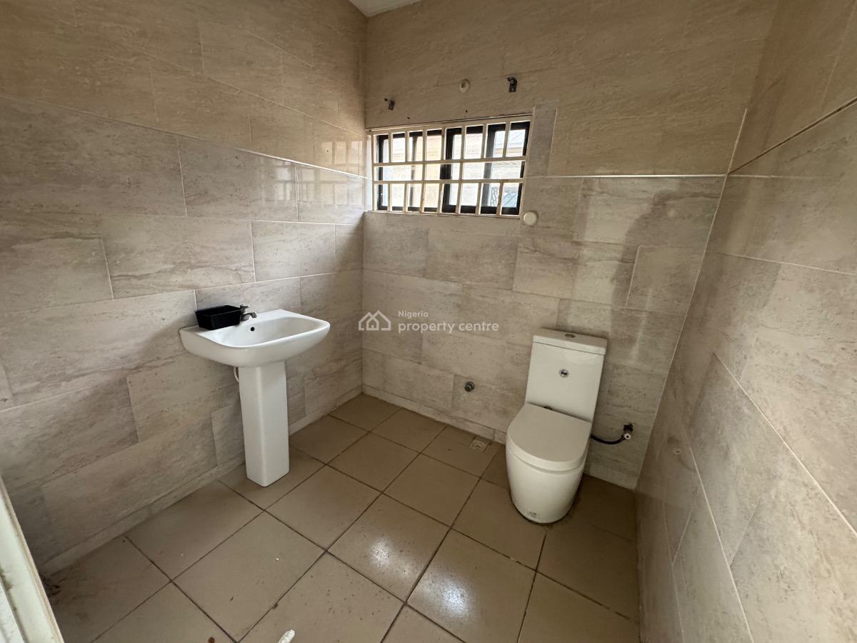 150sqm Shop Space Facing a Busy Road on The Ground Floor in Lekki., Off Admiralty Way Lekki, Lekki Phase 1, Lekki, Lagos, Shop for Rent