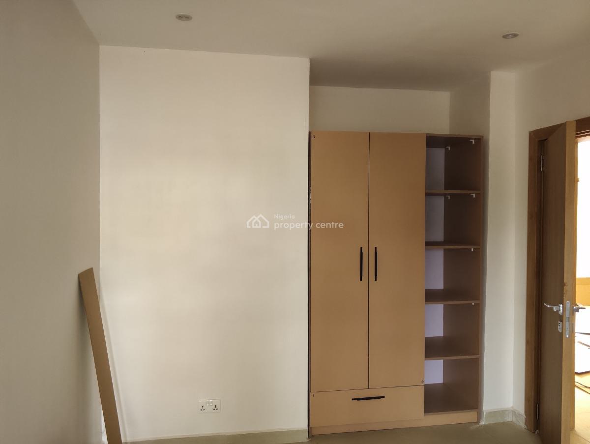Spacious 3 Bedrooms Flat, Golden Goose Estate, Life Camp, Abuja, Flat / Apartment for Rent