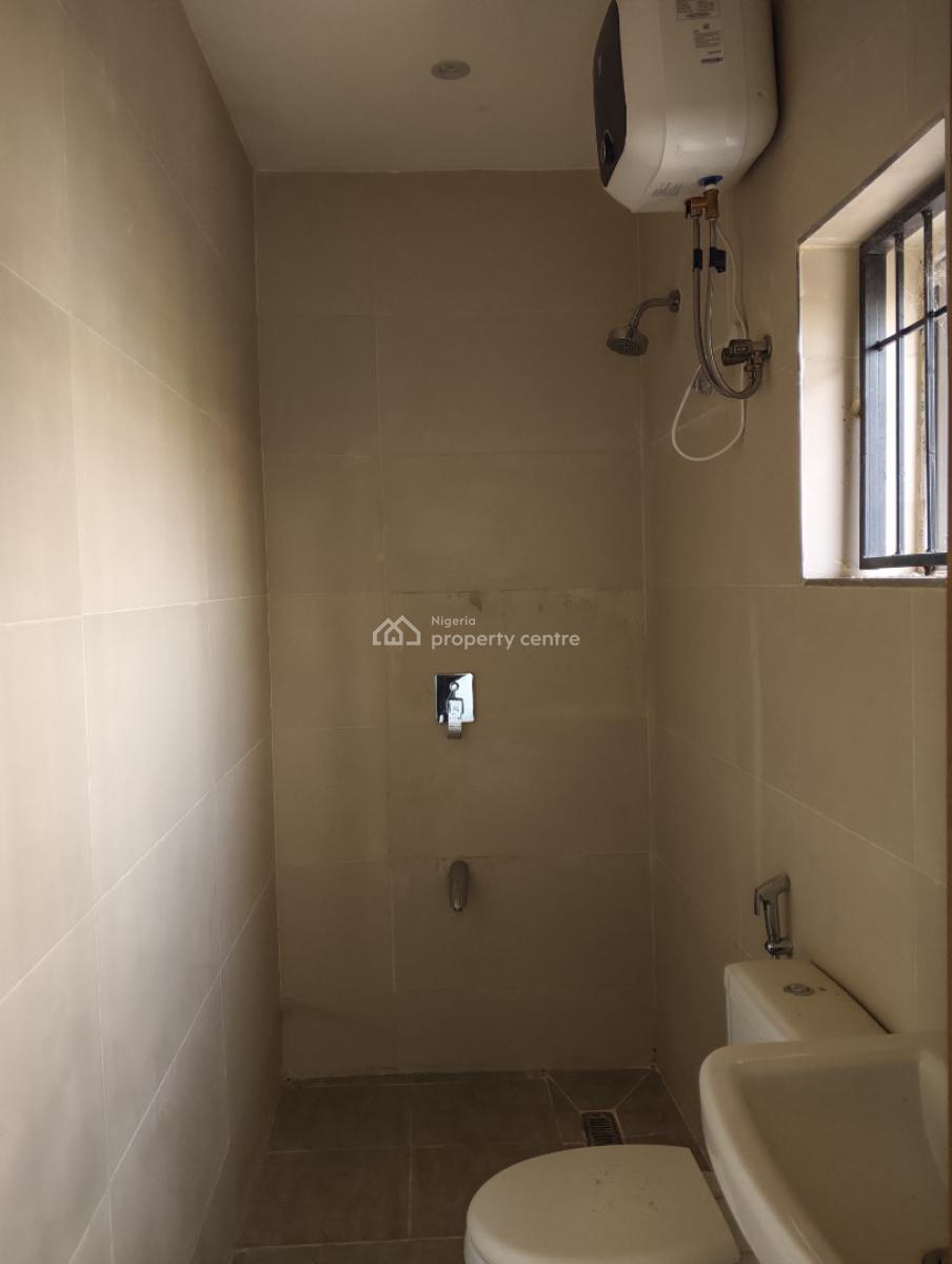 Spacious 3 Bedrooms Flat, Golden Goose Estate, Life Camp, Abuja, Flat / Apartment for Rent