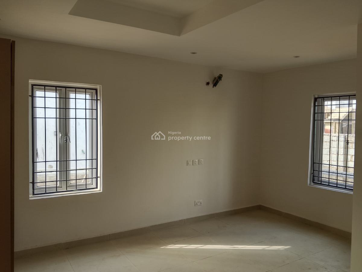 Spacious 3 Bedrooms Flat, Golden Goose Estate, Life Camp, Abuja, Flat / Apartment for Rent