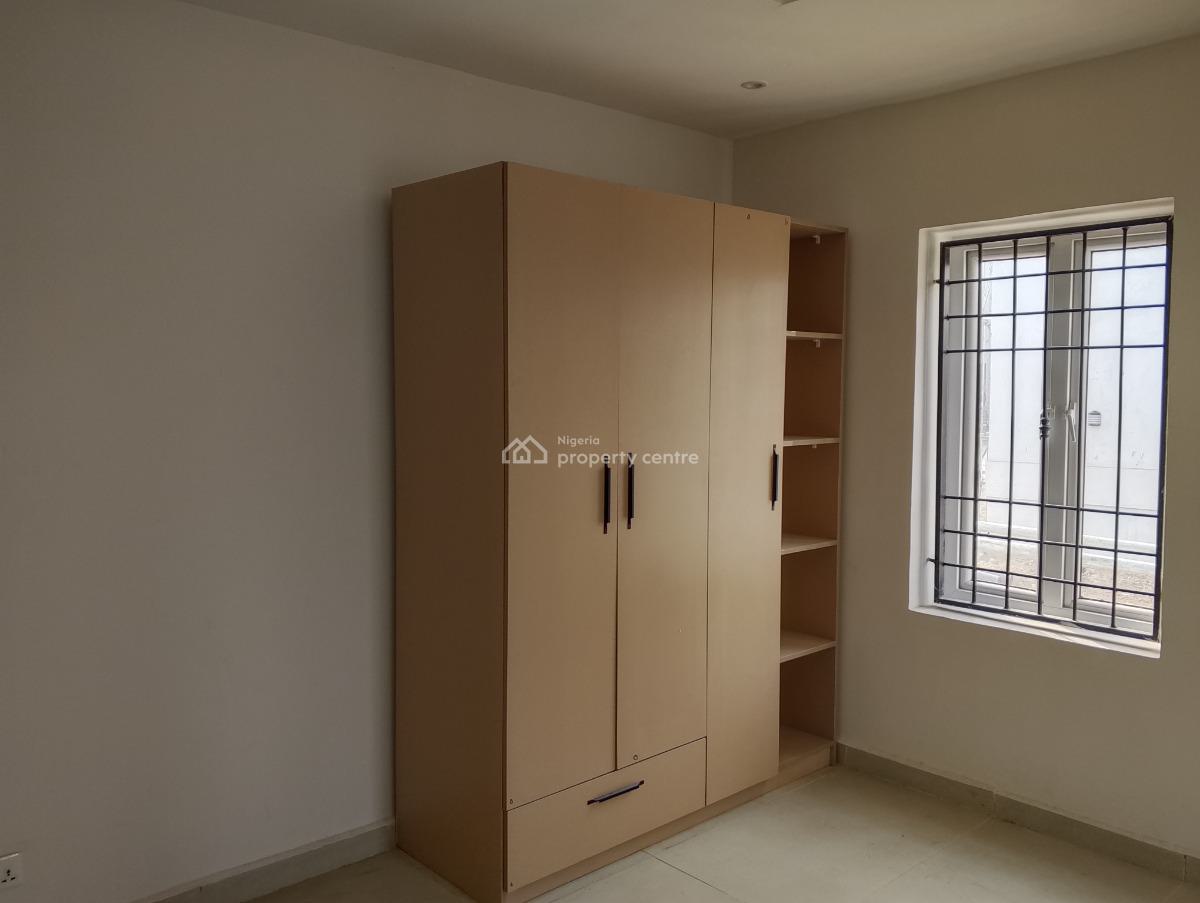 Spacious 3 Bedrooms Flat, Golden Goose Estate, Life Camp, Abuja, Flat / Apartment for Rent