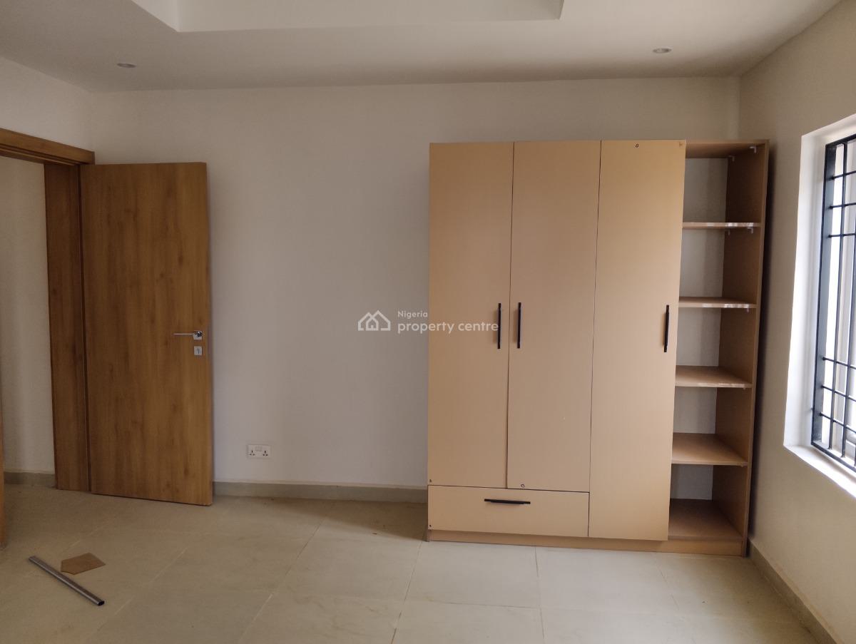 Spacious 3 Bedrooms Flat, Golden Goose Estate, Life Camp, Abuja, Flat / Apartment for Rent