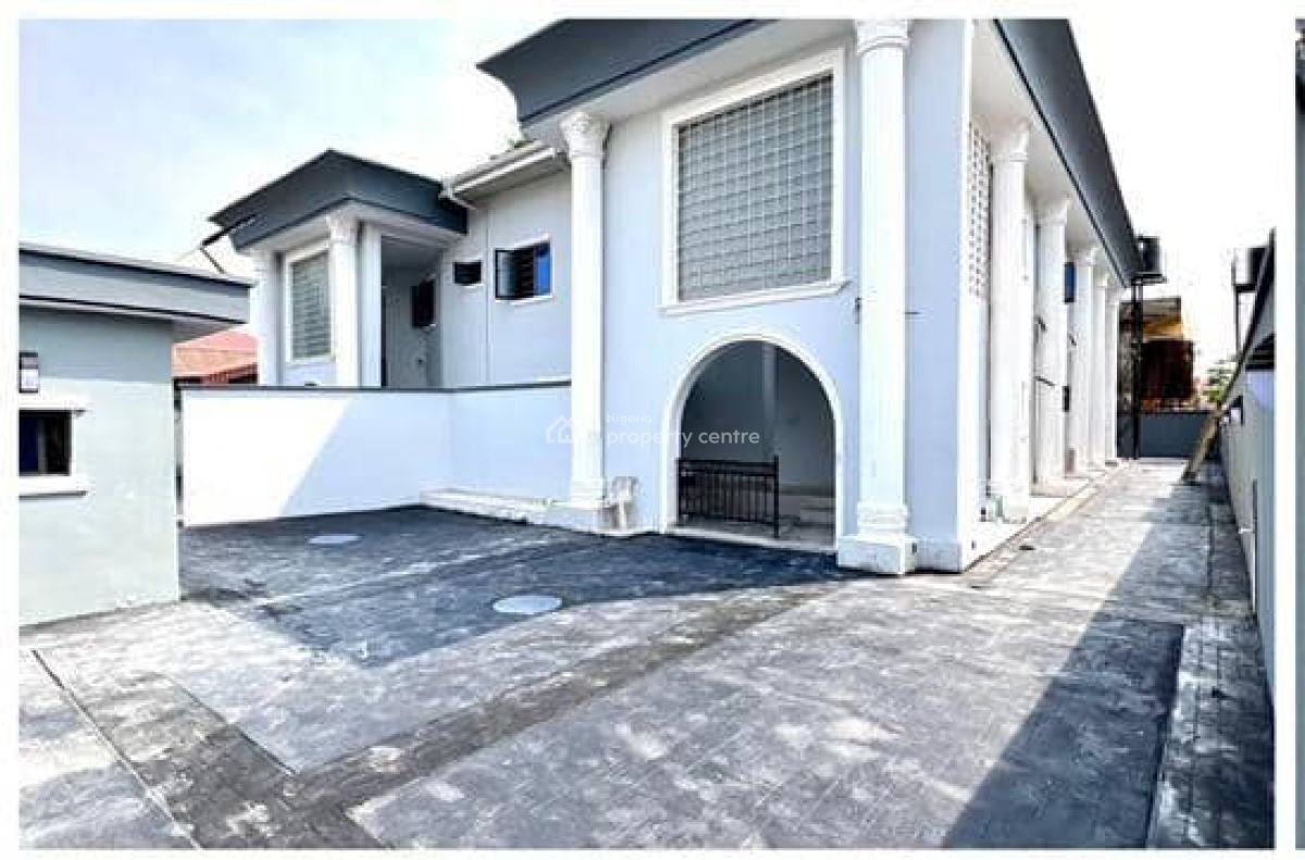 Well Maintained Ensuit 2 and 3 Bedroom Terrace House, Off Admiralty Way, Lekki Phase 1, Lekki, Lagos, Terraced Duplex for Rent