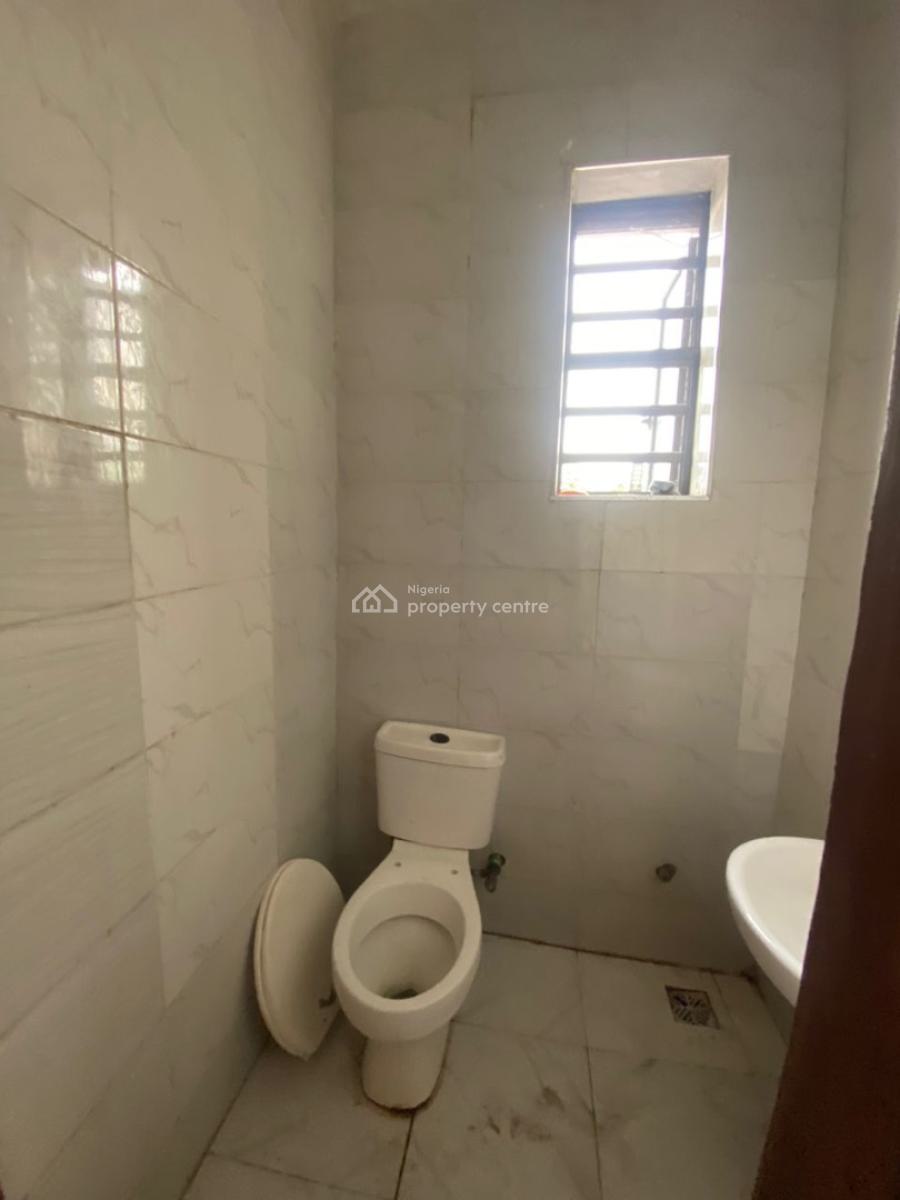 2bedroom Flat, Alahji Ganiu Axis Estate, Ogombo, Ajah, Lagos, Flat / Apartment for Rent