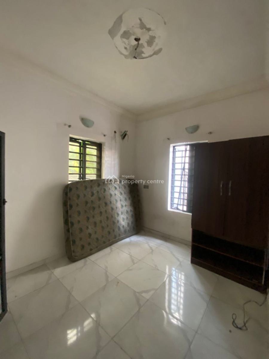 2bedroom Flat, Alahji Ganiu Axis Estate, Ogombo, Ajah, Lagos, Flat / Apartment for Rent