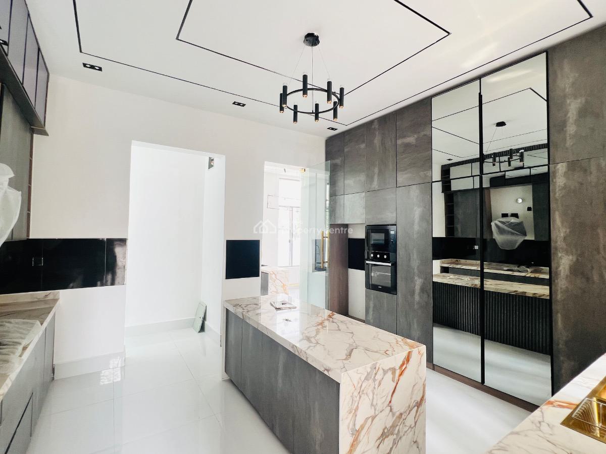 Nicely Built 5 Bedroom Fully Detached Duplex, Chevron Tollgate, Lekki, Lagos, Detached Duplex for Sale