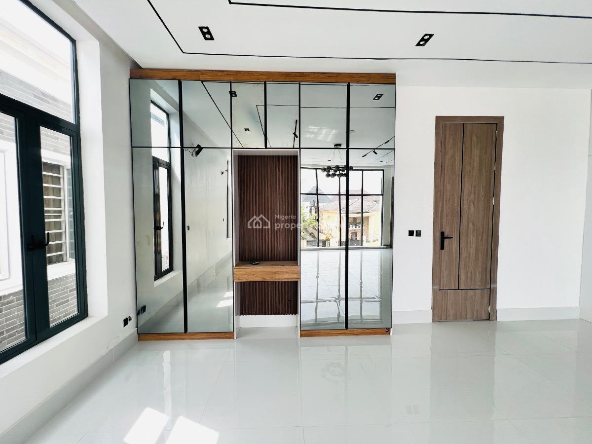 Nicely Built 5 Bedroom Fully Detached Duplex, Chevron Tollgate, Lekki, Lagos, Detached Duplex for Sale