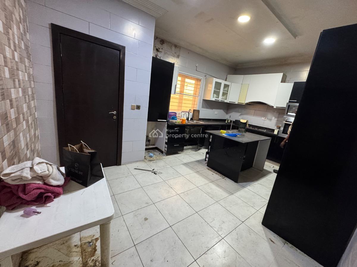 a Large 5 Bedroom Fully Detached Duplex with 2 Bq and Swimming Pool., Lekki Phase 1, Lekki Phase 1, Lekki, Lagos, Detached Duplex for Rent