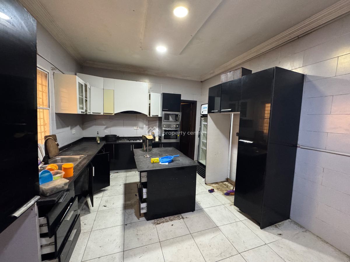 a Large 5 Bedroom Fully Detached Duplex with 2 Bq and Swimming Pool., Lekki Phase 1, Lekki Phase 1, Lekki, Lagos, Detached Duplex for Rent