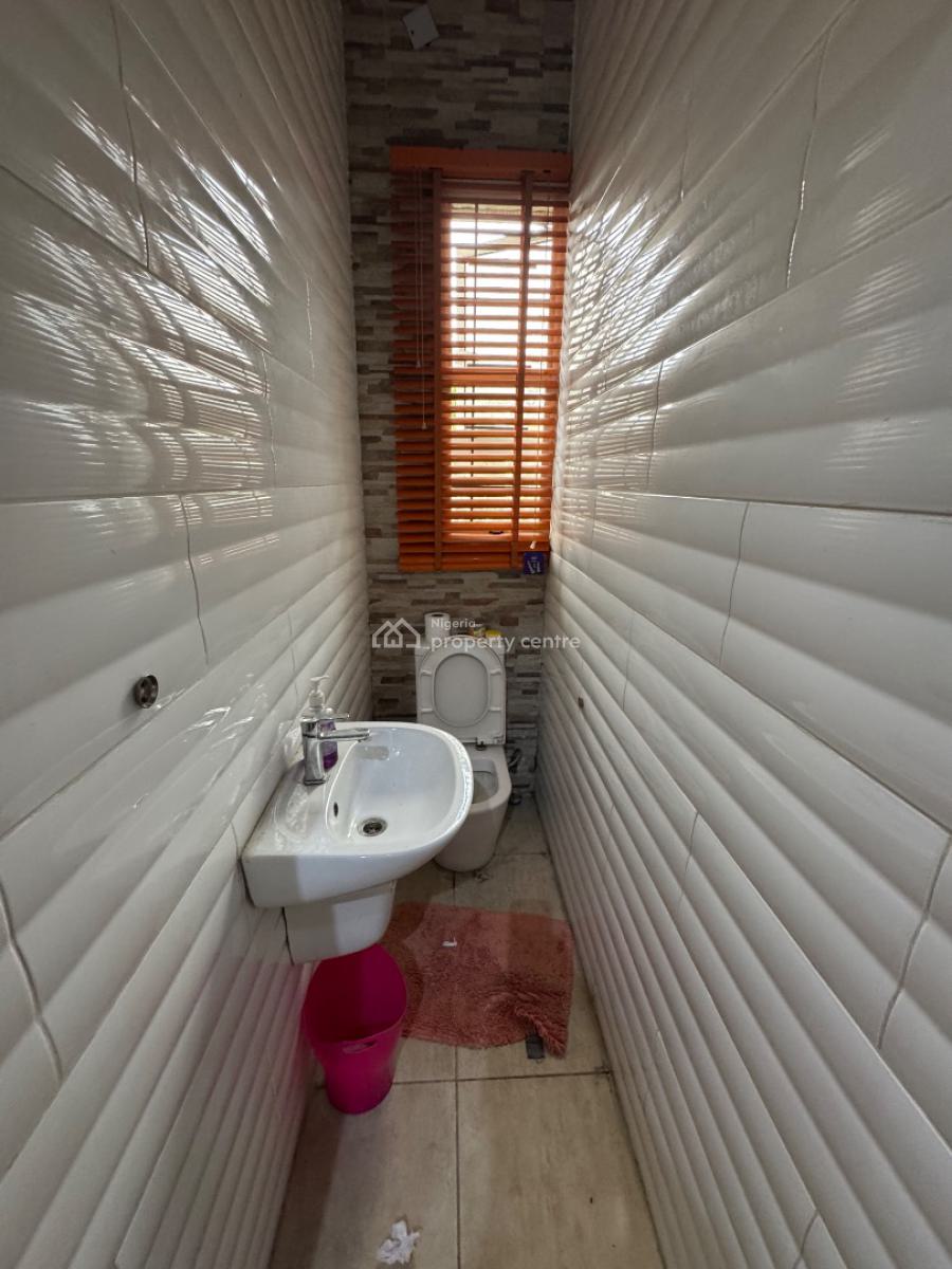 a Large 5 Bedroom Fully Detached Duplex with 2 Bq and Swimming Pool., Lekki Phase 1, Lekki, Lagos, Detached Duplex for Rent