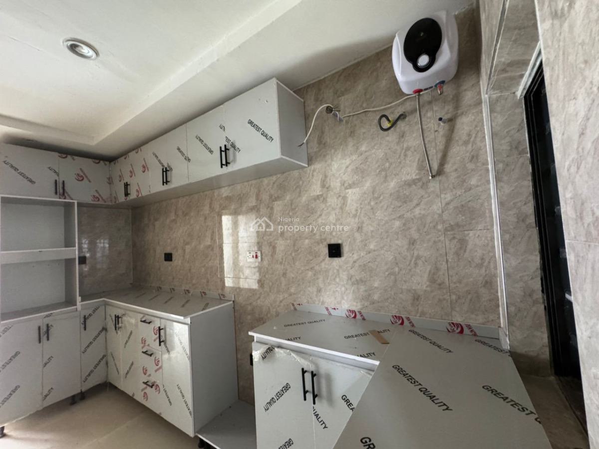 2 Bedroom Apartment with Bq, Ocean Breeze Estate, Ologolo, Lekki, Lagos, Flat / Apartment for Rent