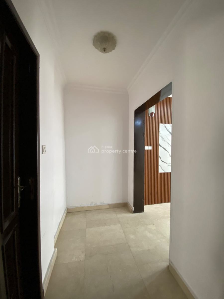 1 Bedroom Apartment, Lekki, Lekki Phase 1, Lekki, Lagos, Mini Flat (room and Parlour) for Rent
