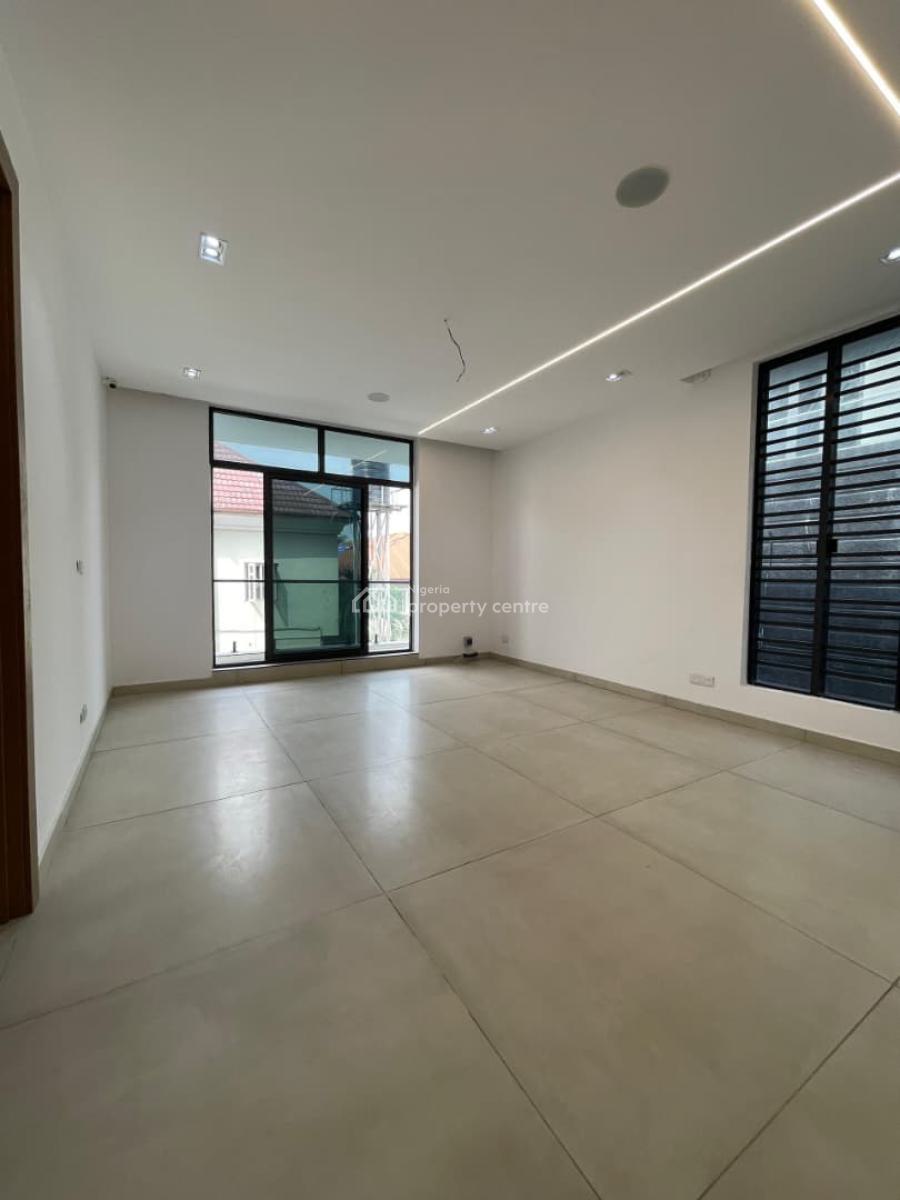 Spacious  5 Bedroom Fully  Detached Duplex with Rooftop, Pool, Gym, an, Lekki Phase 1, Lekki, Lagos, Detached Duplex for Sale