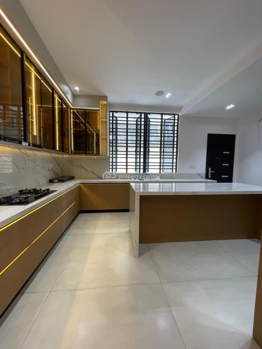 Spacious  5 Bedroom Fully  Detached Duplex with Rooftop, Pool, Gym, an, Lekki Phase 1, Lekki, Lagos, Detached Duplex for Sale