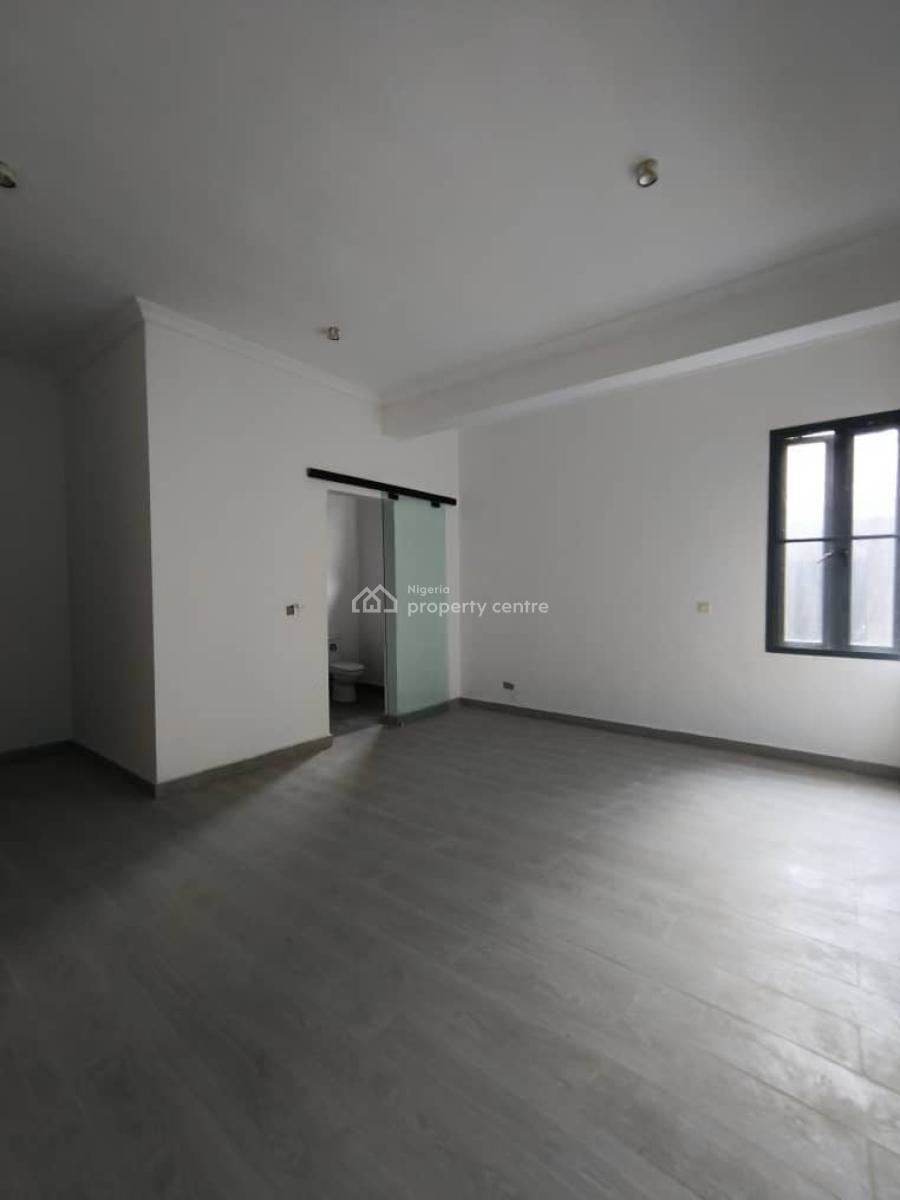 Luxury and Well Built Fully Serviced 2&3 Bedroom, Off Freedom Ikate Elegushi, Lekki Phase 1, Lekki, Lagos, Flat / Apartment for Sale