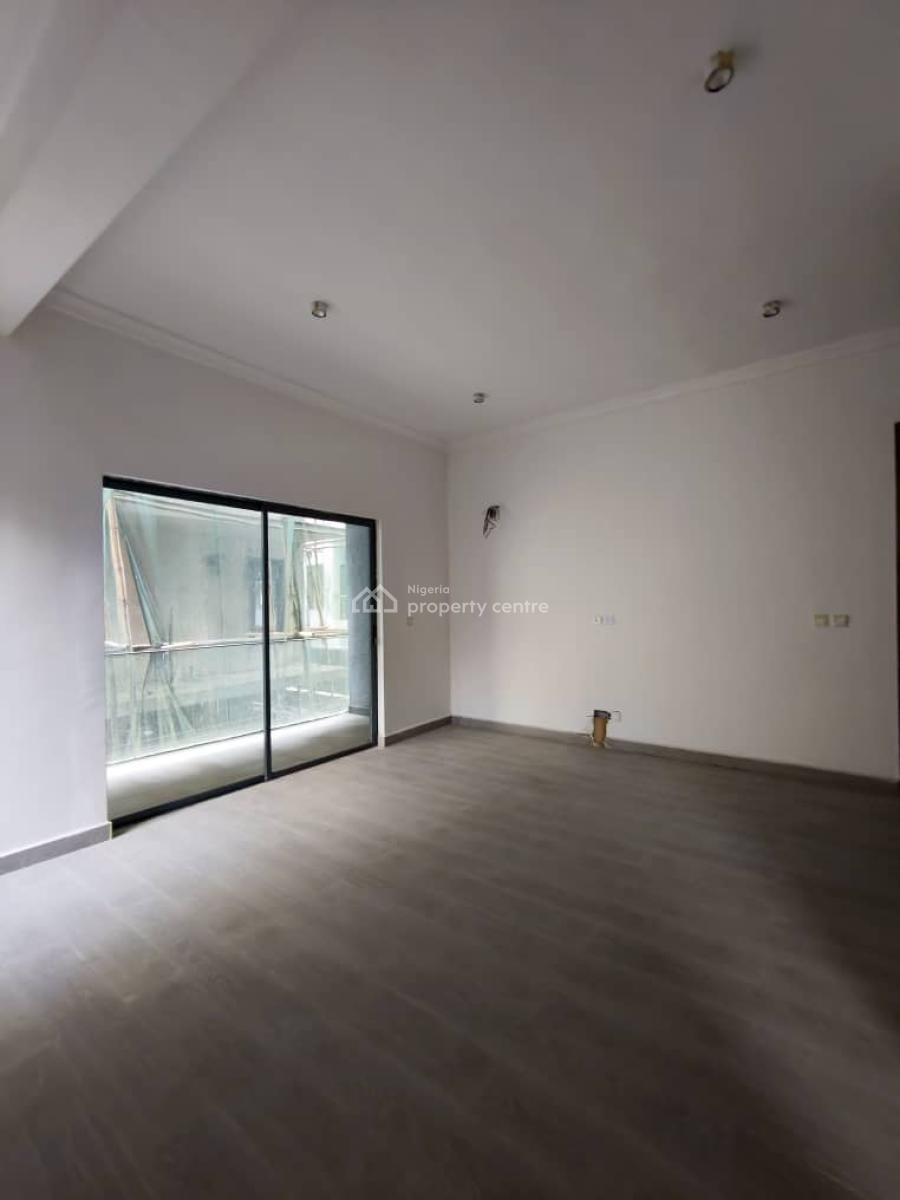 Luxury and Well Built Fully Serviced 2&3 Bedroom, Off Freedom Ikate Elegushi, Lekki Phase 1, Lekki, Lagos, Flat / Apartment for Sale