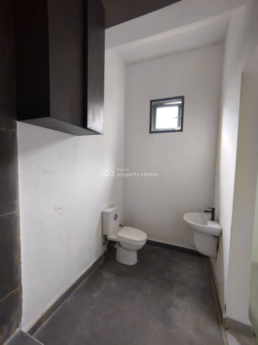 Luxury and Well Built Fully Serviced 2&3 Bedroom, Off Freedom Ikate Elegushi, Lekki Phase 1, Lekki, Lagos, Flat / Apartment for Sale