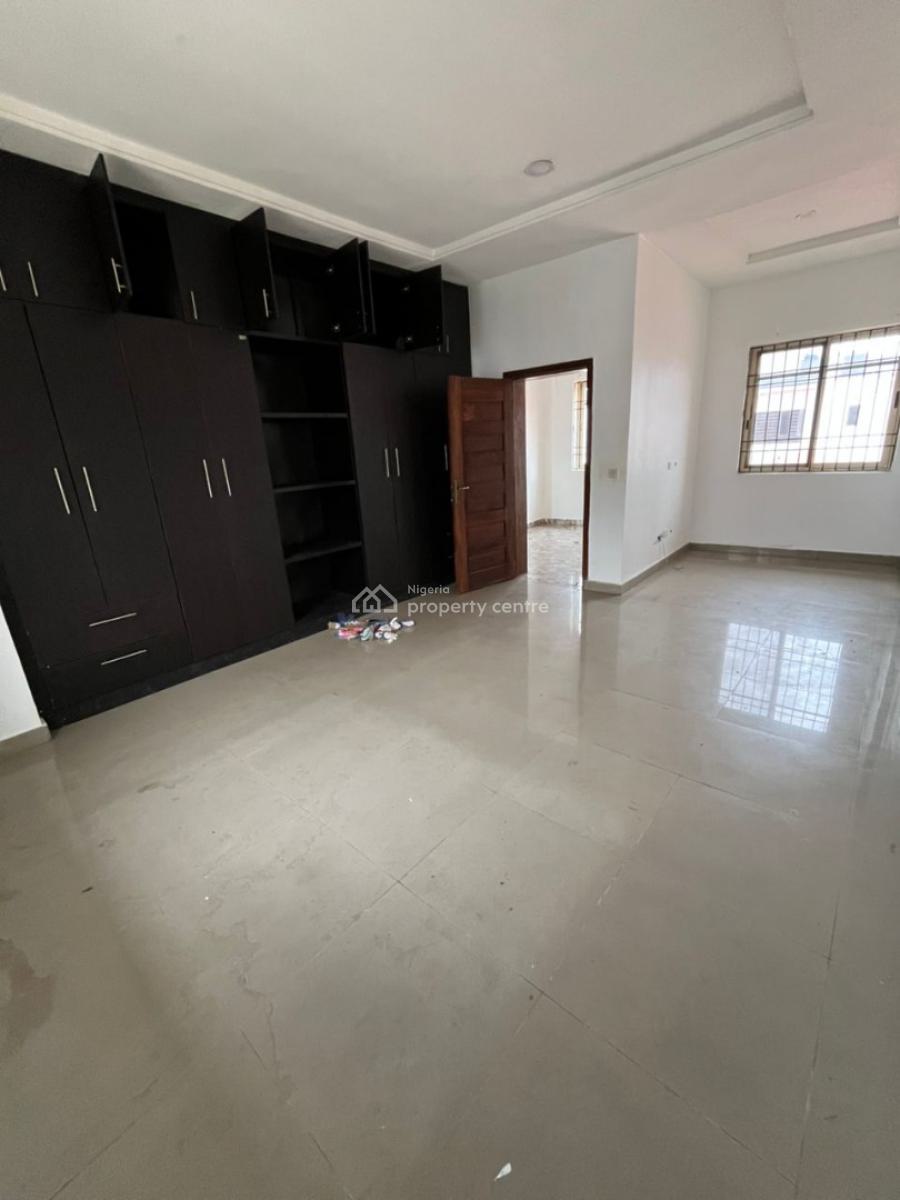 Spacious 1-bedroom Apartment, Ikate, Lekki, Lagos, Mini Flat (room and Parlour) for Rent