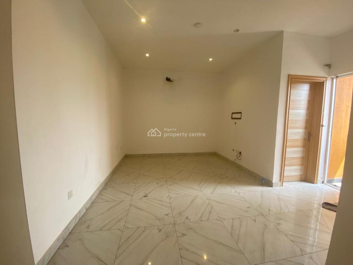 2 Bedroom Apartment, Right Hand, Lekki Phase 1, Lekki, Lagos, Flat / Apartment for Rent