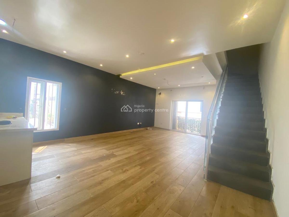 2 Bedroom Apartment, Right Hand, Lekki Phase 1, Lekki, Lagos, Flat / Apartment for Rent