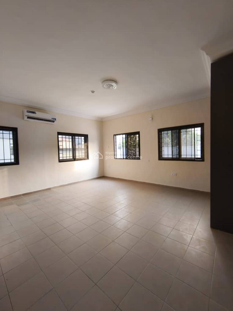 Luxury and Spacious 3 Bedroom with a Spacious Bq, Swimming Pool & Gym, Off Admiralty Wau, Lekki Phase 1, Lekki, Lagos, Flat / Apartment for Rent